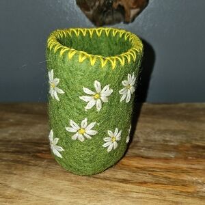 Urban Outfitters Green Felt Vase Cup with White Daisy Embroidery